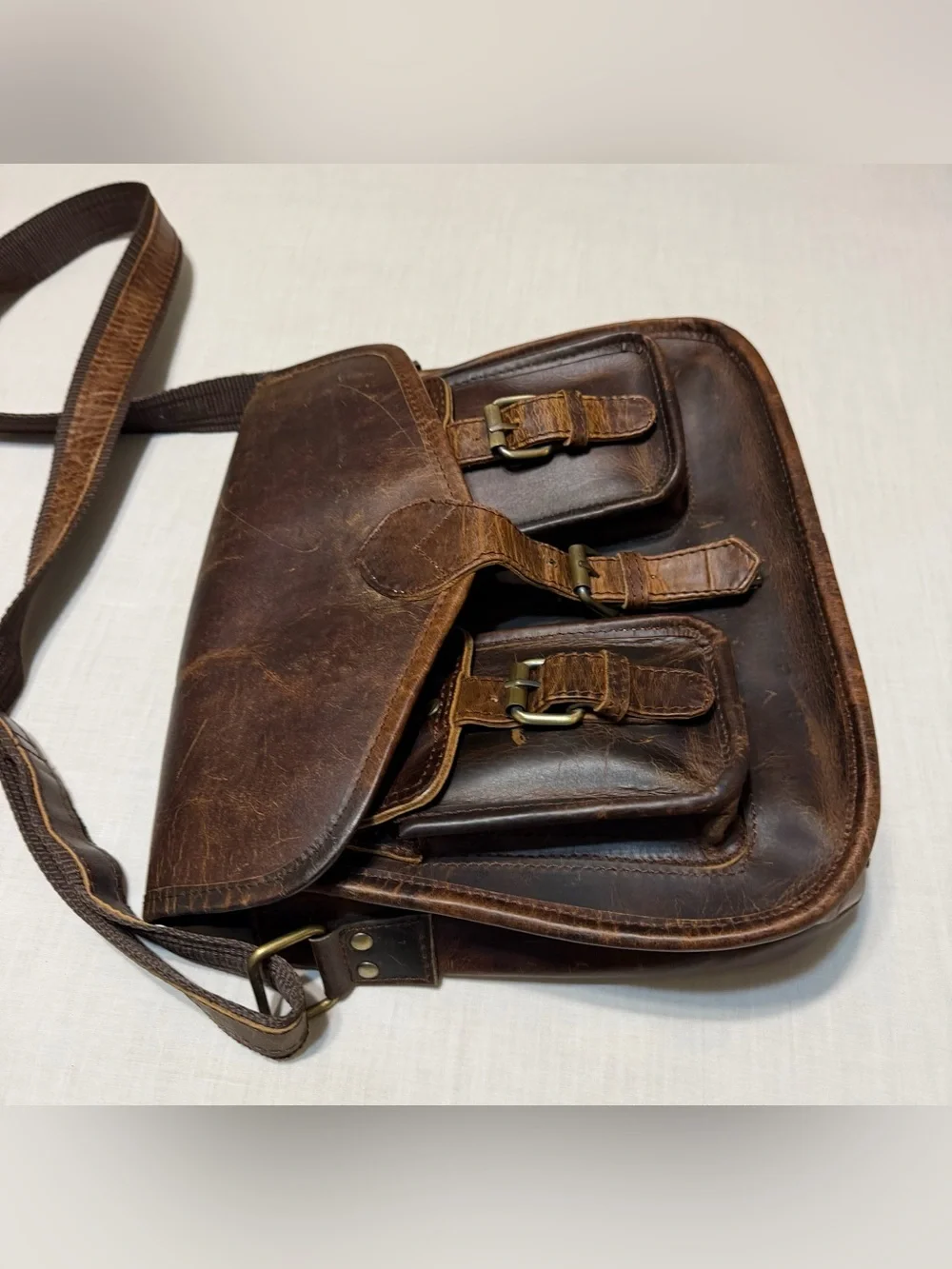 Men's Brown Top Grain Leather Messenger Bag - Rugged Vintage Style